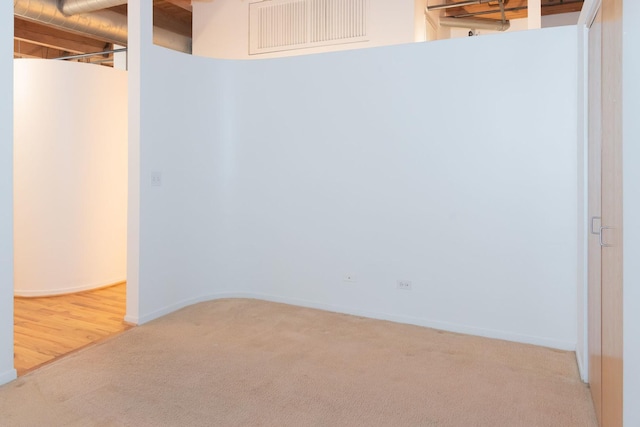 1250 W Van Buren St Unit 203, Chicago, IL 60607 - finished below grade area with light carpet and baseboards