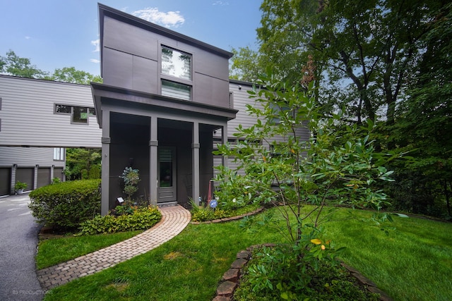 exterior space featuring a yard