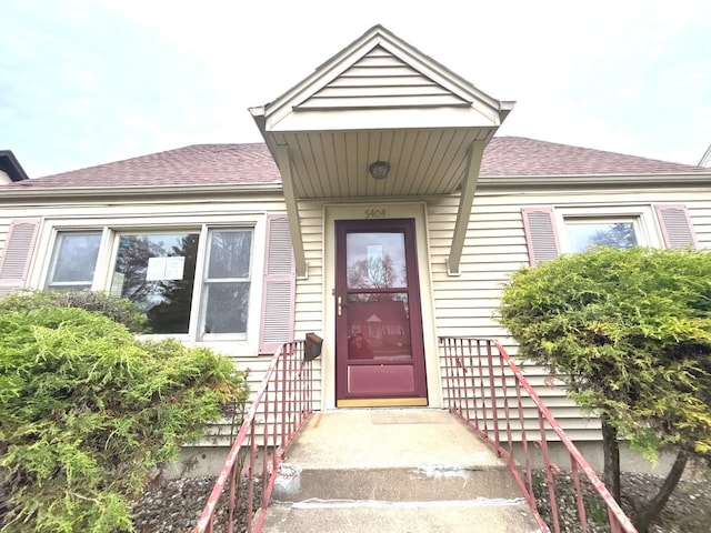 5404 Kimball Pl, Oak Lawn, IL 60453 - entrance to property with roof with shingles