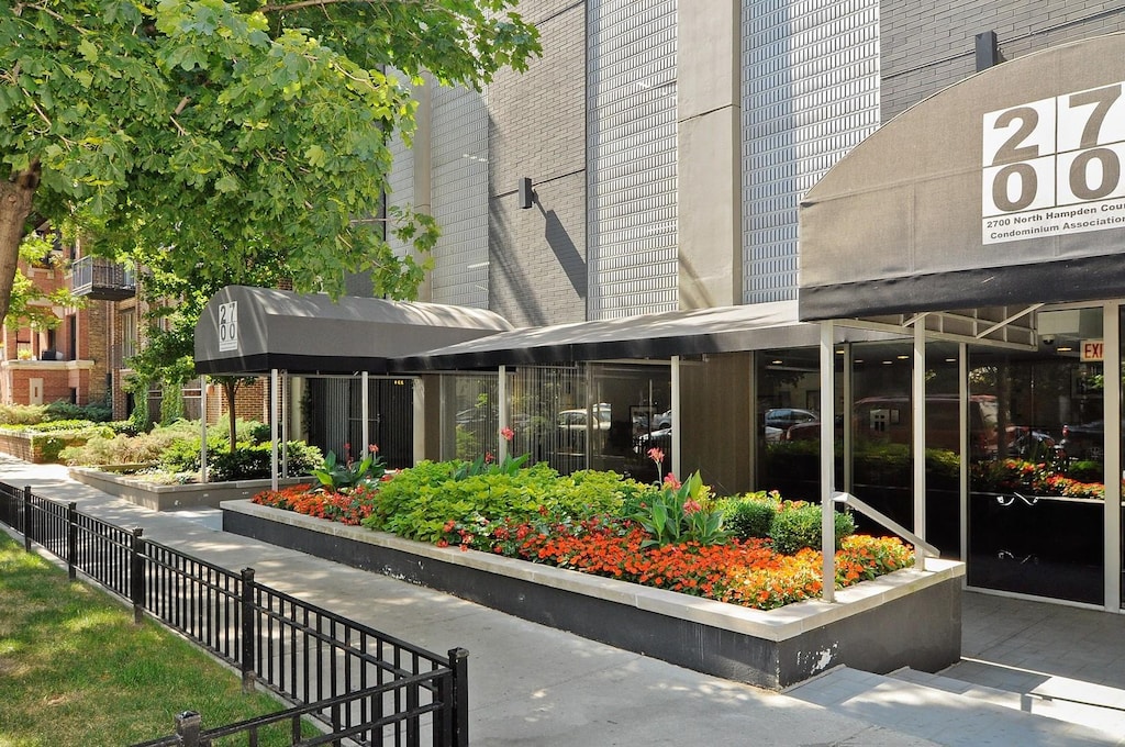2700 N Hampden Ct Unit 12C, Chicago, IL 60614 - view of building exterior