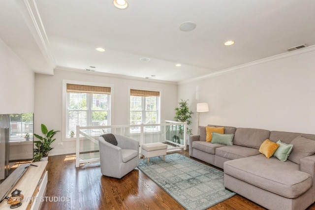 1754 W Wellington Ave Unit 1W, Chicago, IL 60657 - living area with crown molding, wood finished floors, recessed lighting, and baseboards