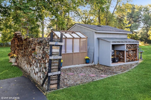 28139 W Okelly Dr, Ingleside, IL 60041 - view of greenhouse featuring a yard
