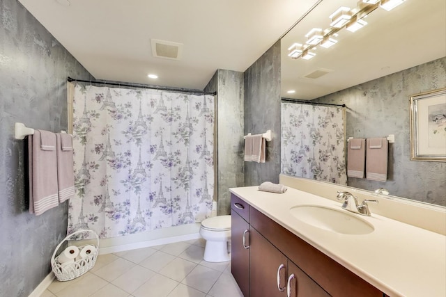 170 N NW Hwy Unit 410, Park Ridge, IL 60068 - bathroom featuring visible vents, baseboards, toilet, vanity, and tile patterned flooring
