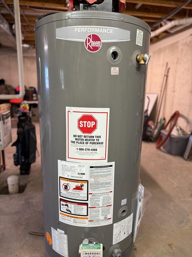 17N975 Harmony Rd, Hampshire, IL 60140 - utilities featuring water heater