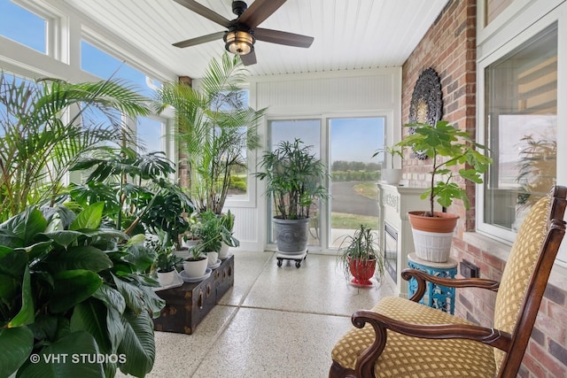 13 Briden Ln Unit 13, Sycamore, IL 60178 - sunroom featuring speckled floor