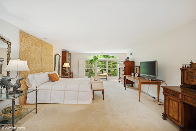 475 Maple St, Winnetka, IL 60093 - bedroom with light colored carpet