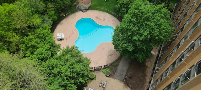 1 Renaissance Pl Unit 1Ph, Palatine, IL 60067 - bird's eye view of a pool area
