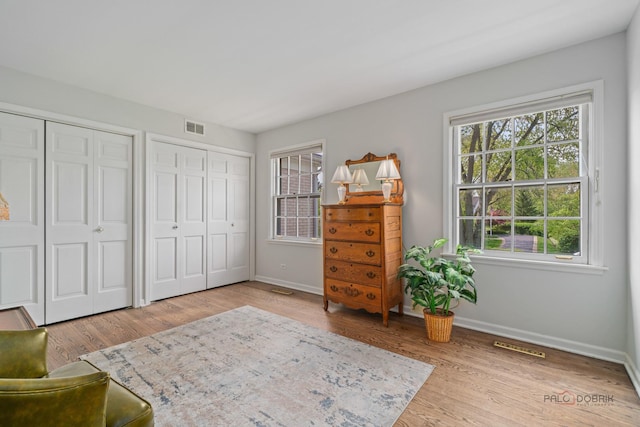 1878 Hackberry Ln, Lake Forest, IL 60045 - sitting room featuring baseboards and wood finished floors