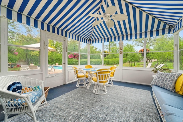 1878 Hackberry Ln, Lake Forest, IL 60045 - sunroom / solarium featuring ceiling fan, healthy amount of natural light, and lofted ceiling