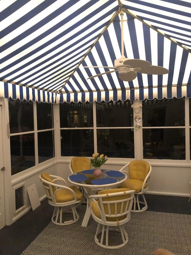 1878 Hackberry Ln, Lake Forest, IL 60045 - view of sunroom