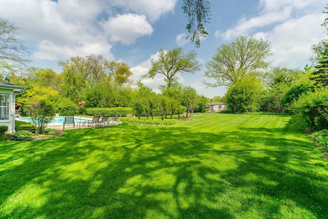 1878 Hackberry Ln, Lake Forest, IL 60045 - view of grassy yard featuring an outdoor pool