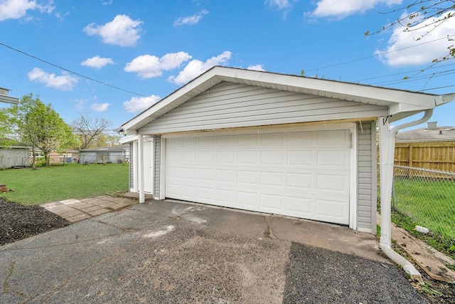 1401 Stanley Blvd, Calumet City, IL 60409 - detached garage with fence