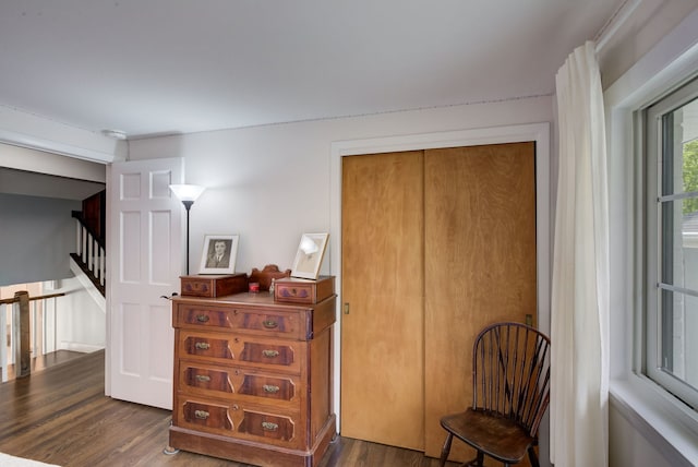 627 Beaver Rd, Glenview, IL 60025 - living area with stairway and wood finished floors