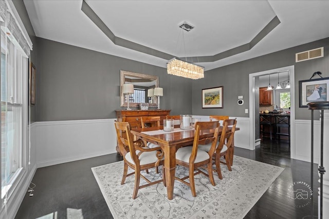 6N372 E Ridgewood Dr, Saint Charles, IL 60175 - dining area with a chandelier, a wainscoted wall, and a raised ceiling