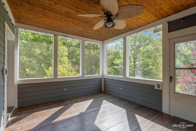 5900G Red Gate Ln, Yorkville, IL 60560 - unfurnished sunroom featuring healthy amount of natural light and a ceiling fan