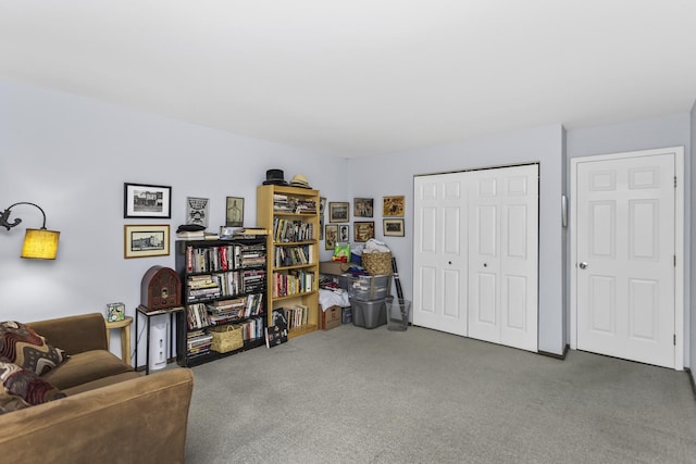 221 N Kenilworth Ave Unit 310, Oak Park, IL 60302 - sitting room featuring carpet