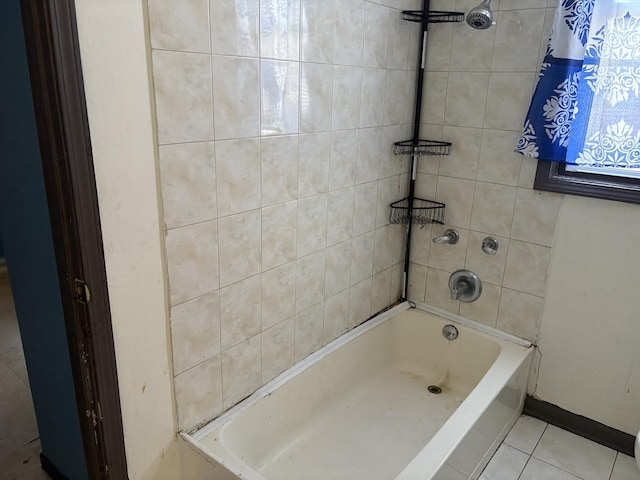1649 N Latrobe Ave, Chicago, IL 60639 - full bath with bathing tub / shower combination