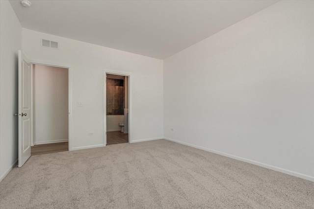 4 Harborside Way, Hawthorn Woods, IL 60047 - unfurnished bedroom featuring visible vents, ensuite bath, carpet, and baseboards