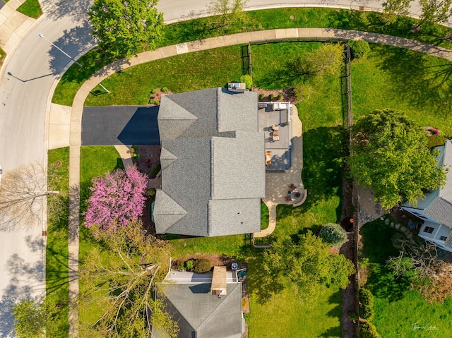 aerial view of property and surrounding area