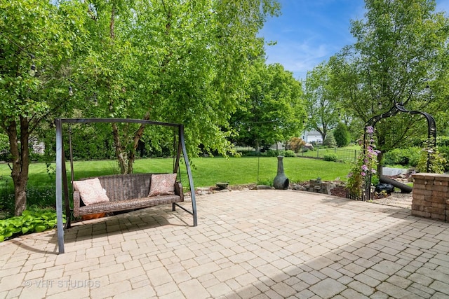 38W424 Berquist Dr, Geneva, IL 60134 - view of patio