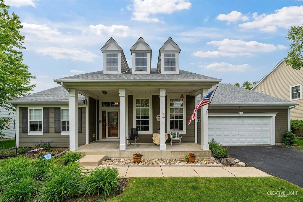 316 Weymouth Ave, Elgin, IL 60124 - photo 1