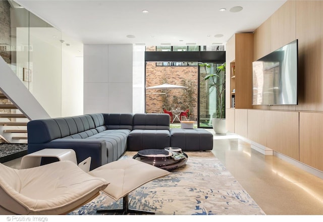 1833 W Evergreen Ave, Chicago, IL 60622 - community lobby featuring stairs