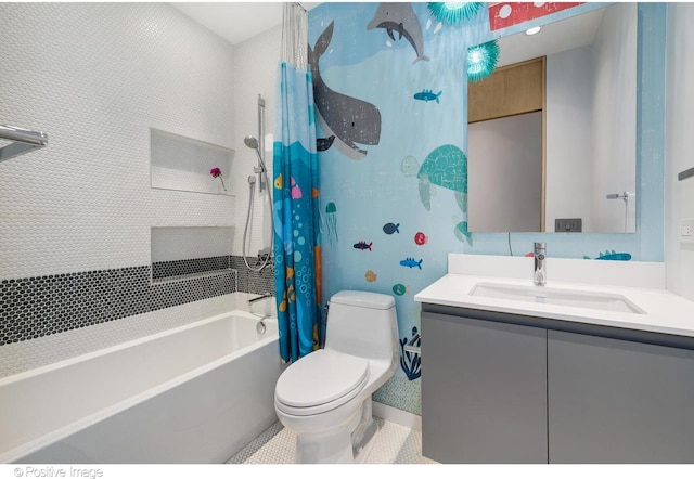 1833 W Evergreen Ave, Chicago, IL 60622 - full bath featuring vanity, toilet, baseboards, tile patterned floors, and shower / bath combo