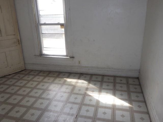 10916 S Wabash Ave, Chicago, IL 60628 - photo 12