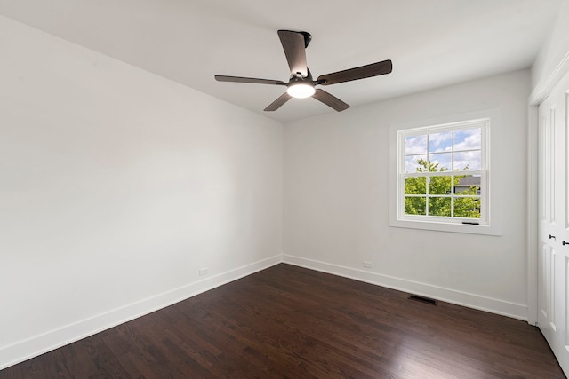 1100 Leicester Rd, Elk Grove Village, IL 60007 - unfurnished room with dark wood-style flooring and ceiling fan