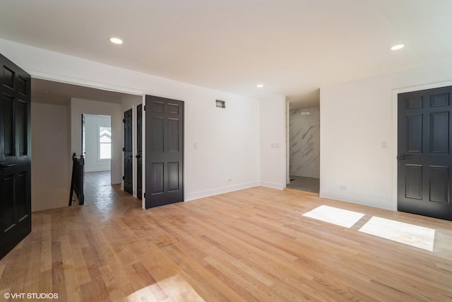 823 Suffield Sq, Lincolnshire, IL 60069 - empty room with recessed lighting, baseboards, and light wood-type flooring
