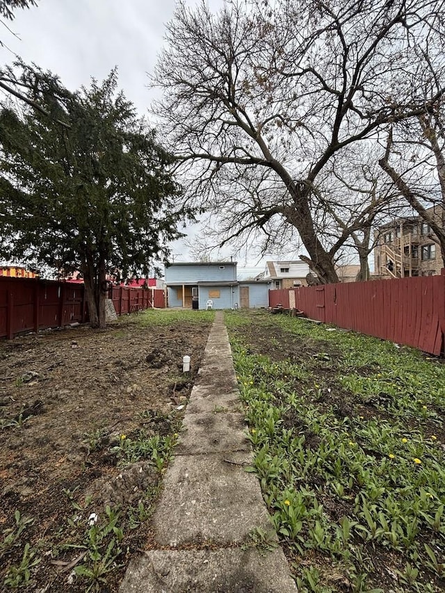 2342 W 72nd St, Chicago, IL 60636 - view of yard featuring fence