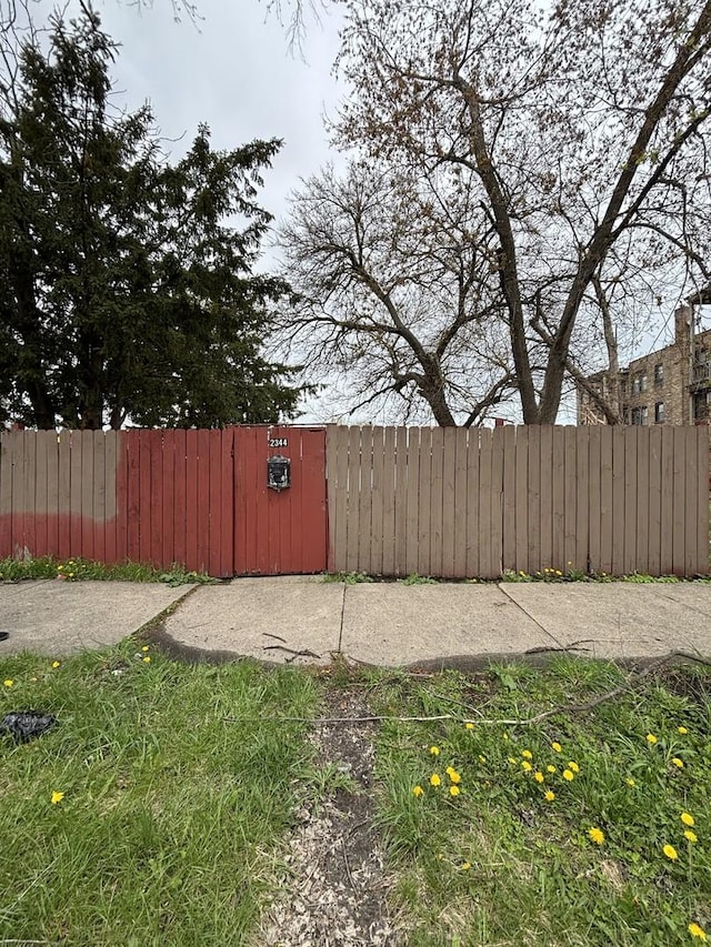 exterior space featuring fence