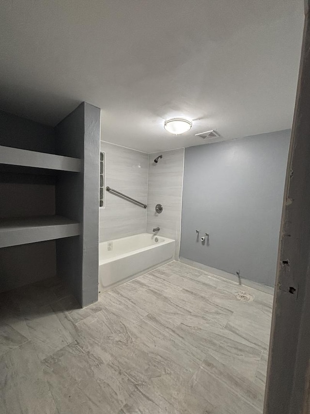 2342 W 72nd St, Chicago, IL 60636 - full bath with bathing tub / shower combination