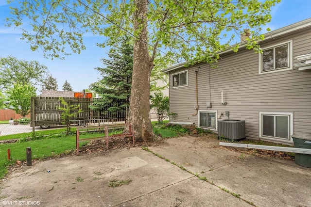 116 E Armitage Ave, Addison, IL 60101 - view of patio / terrace with central AC
