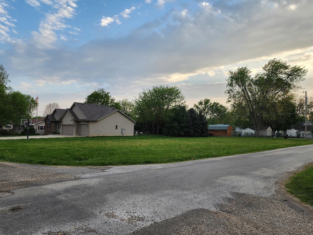 515 Oglesby Ave, Lincoln, IL 62656 - photo 4