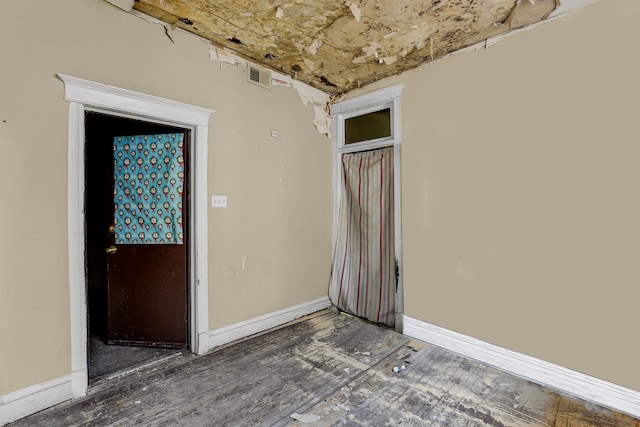 1516 S Homan Ave, Chicago, IL 60623 - empty room with baseboards and visible vents