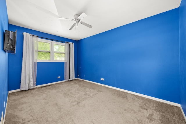 28W521 Donald Ave, West Chicago, IL 60185 - unfurnished room featuring carpet flooring and ceiling fan