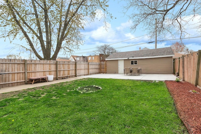 view of yard featuring a fenced backyard and a patio area