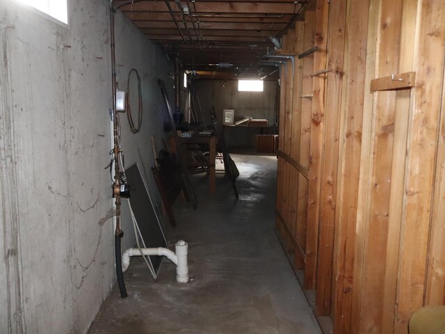 1605 Sharon Rd, Streator, IL 61364 - below grade area with plenty of natural light