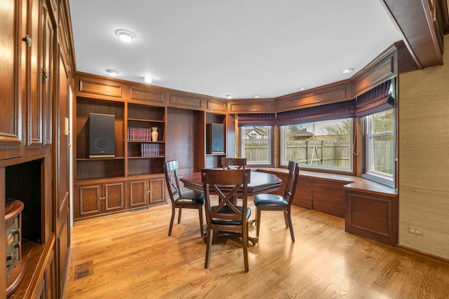 3130 Kayjay Dr, Northbrook, IL 60062 - dining room with light wood-style flooring and visible vents