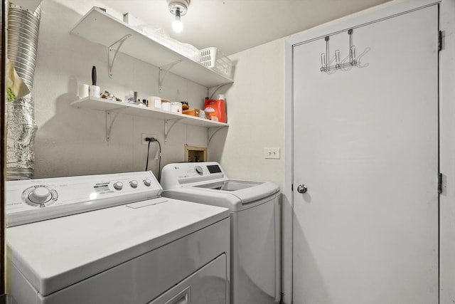 387 Coventrey Ct Unit 0, Clarendon Hills, IL 60514 - washroom featuring separate washer and dryer