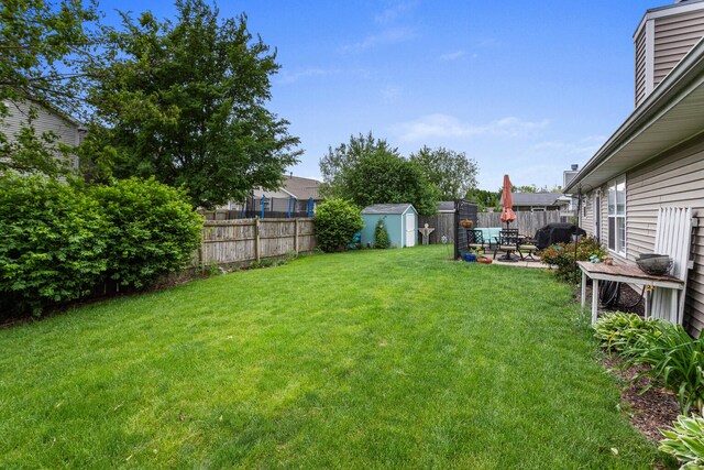 611 Northgate Dr, Saint Joseph, IL 61873 - view of yard with a patio