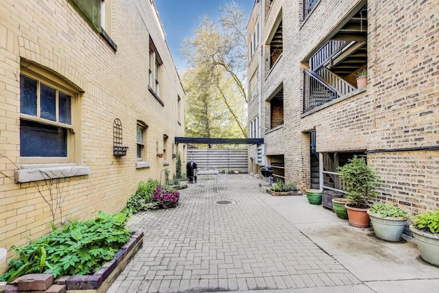 918 Michigan Ave Unit 3, Evanston, IL 60202 - view of home's community featuring a patio area