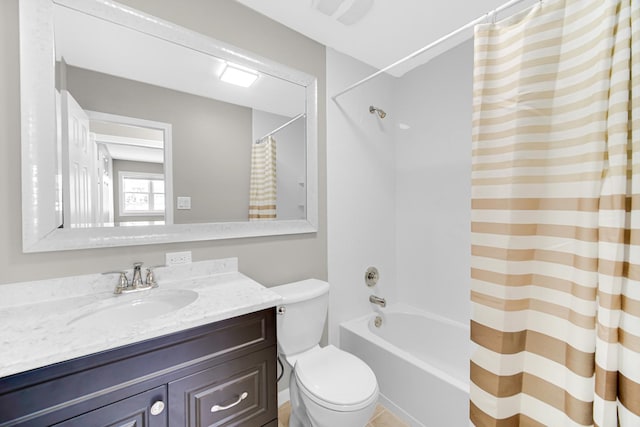 1595 Highland Blvd, Hoffman Estates, IL 60169 - full bath featuring toilet, visible vents, shower / bathtub combination with curtain, and vanity