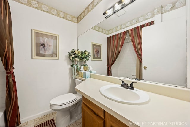bathroom featuring vanity, baseboards, toilet, and curtained shower