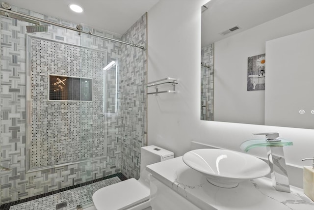 1105 Foxtail Ct Unit 1105, Darien, IL 60561 - full bath with visible vents, vanity, toilet, recessed lighting, and tiled shower