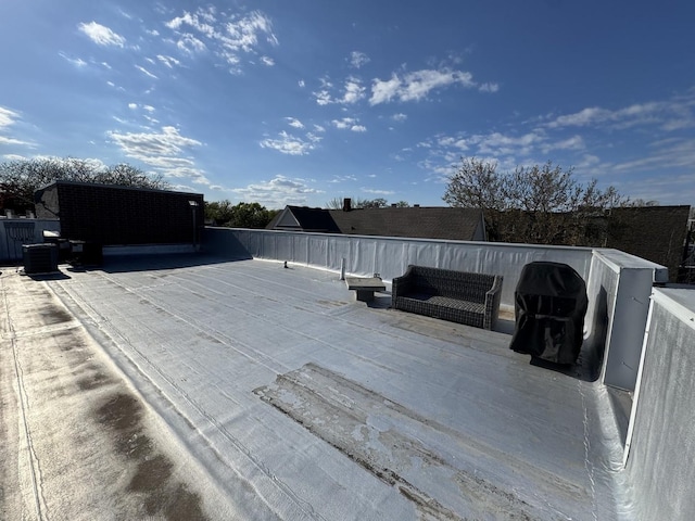 2109 N Campbell Ave Unit 2N, Chicago, IL 60647 - view of wooden deck
