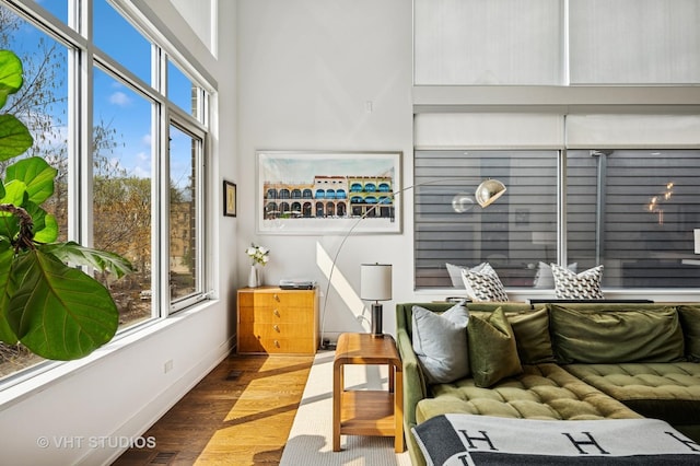 2109 N Campbell Ave Unit 2N, Chicago, IL 60647 - view of sunroom / solarium