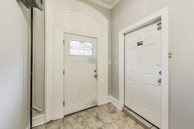 2437 W Taylor St, Chicago, IL 60612 - foyer featuring baseboards