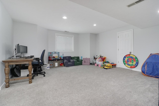 playroom with carpet floors, baseboards, recessed lighting, and visible vents